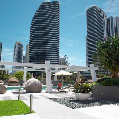 The Eureka Gold Coast Residence On Broadbeach Экстерьер фото