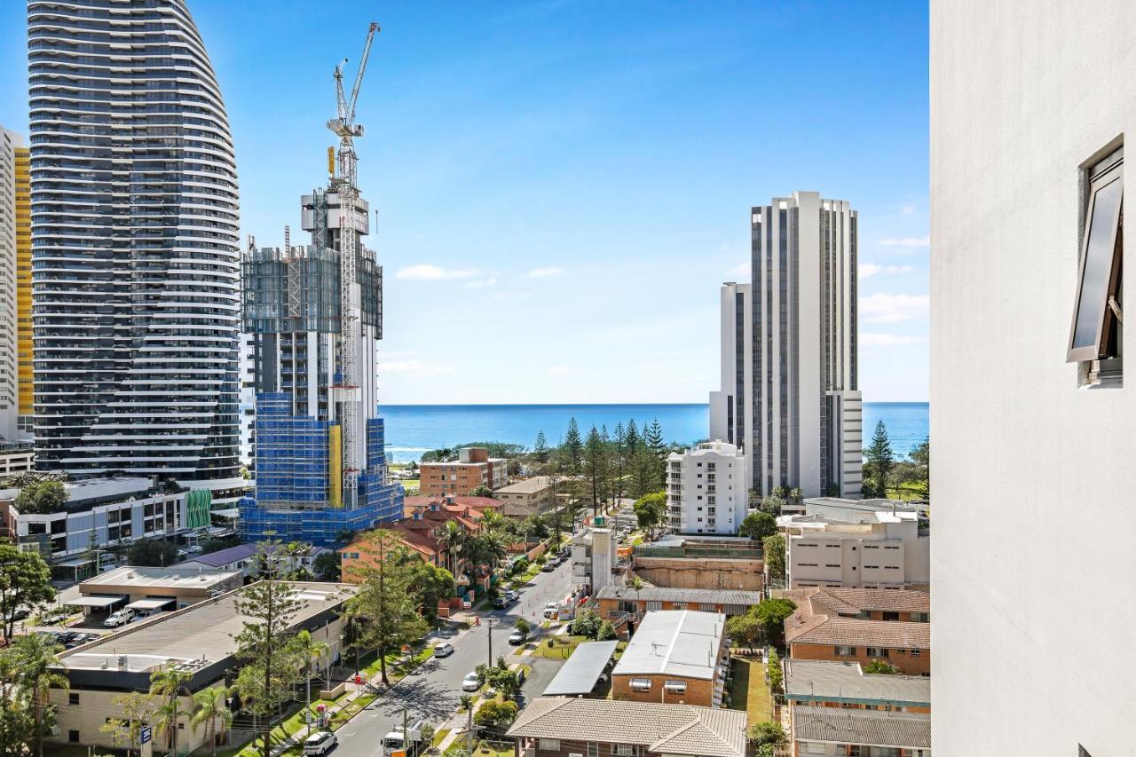 The Eureka Gold Coast Residence On Broadbeach Экстерьер фото