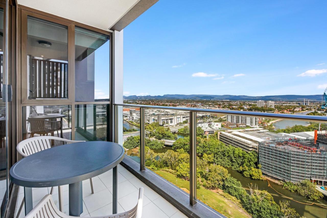 The Eureka Gold Coast Residence On Broadbeach Экстерьер фото