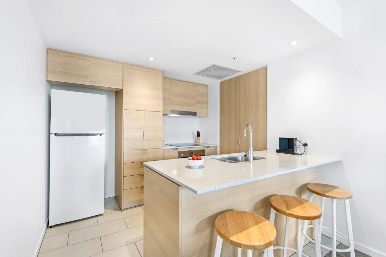 The Eureka Gold Coast Residence On Broadbeach Экстерьер фото