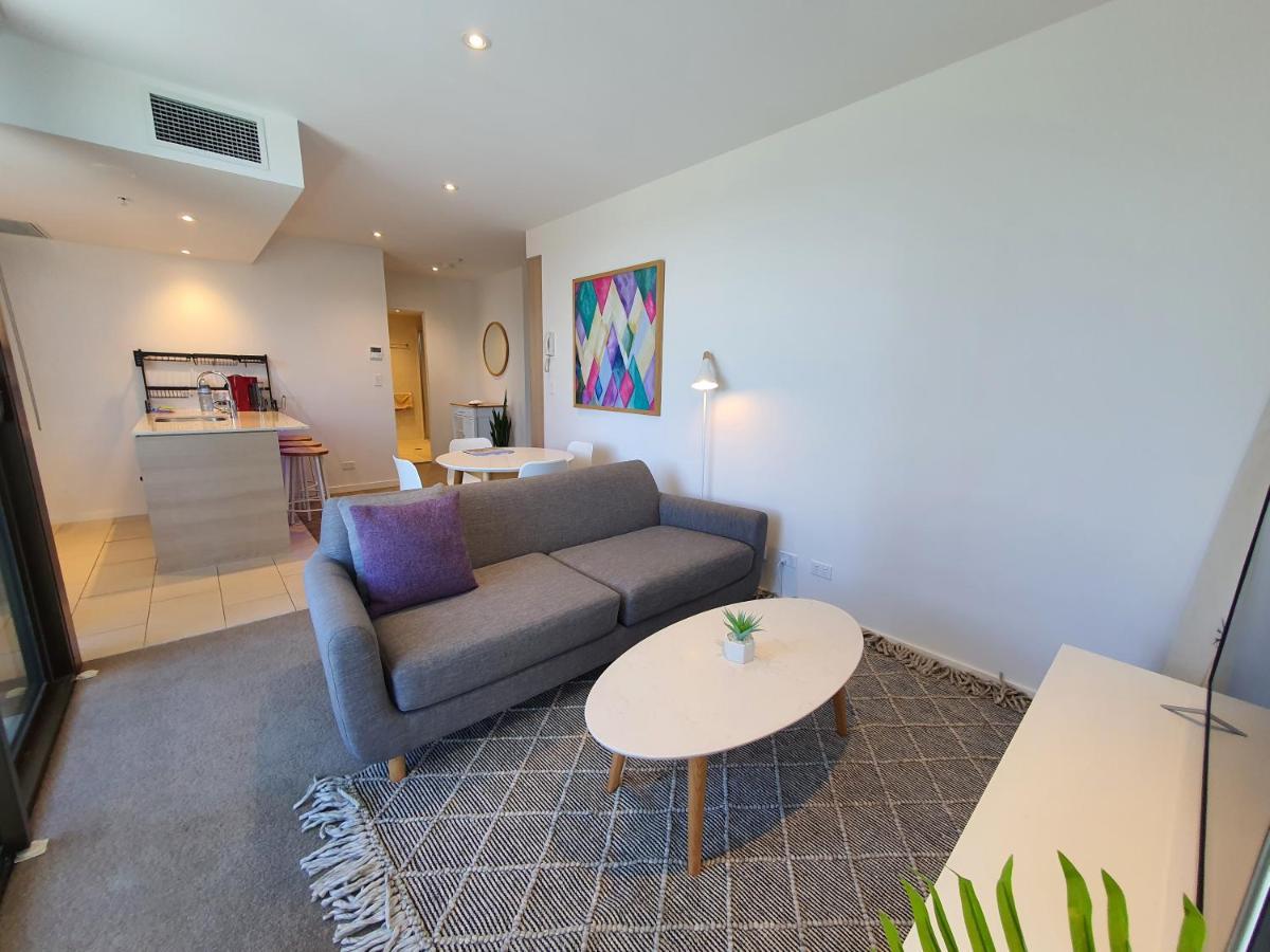 The Eureka Gold Coast Residence On Broadbeach Экстерьер фото