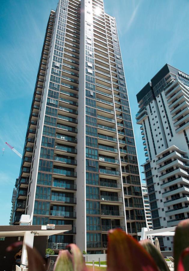 The Eureka Gold Coast Residence On Broadbeach Экстерьер фото